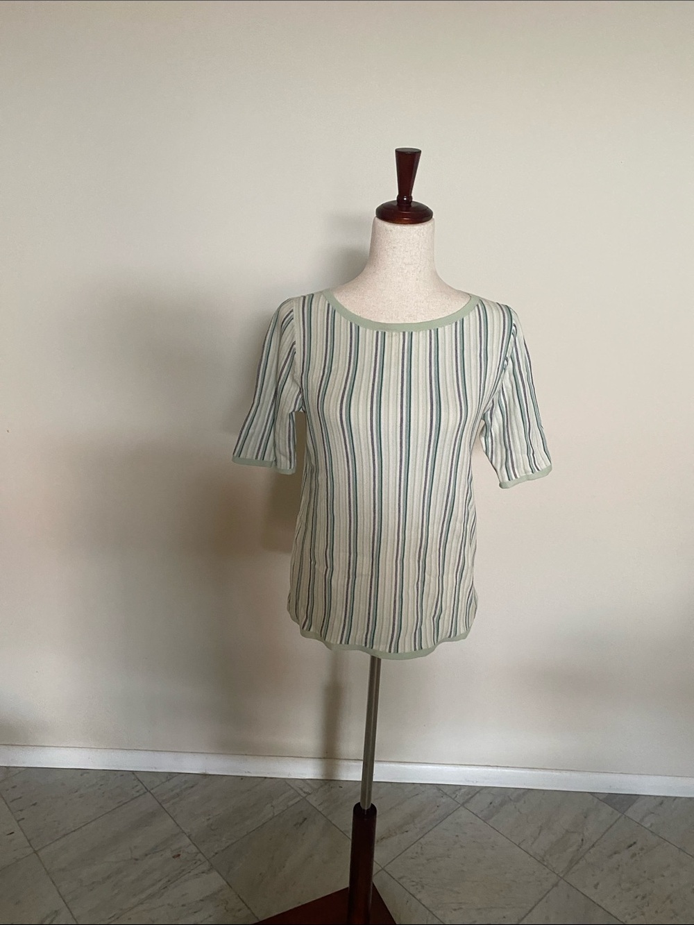 Ann Taylor Factory Vertical Stripe Short Sleeve Crewneck Top in Mint and White